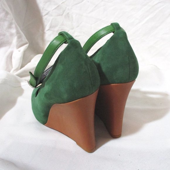 NEW CELINE PARIS PUMP WEDGE High Heel Shoe 37 GREEN Suede - Picture 6 of 7
